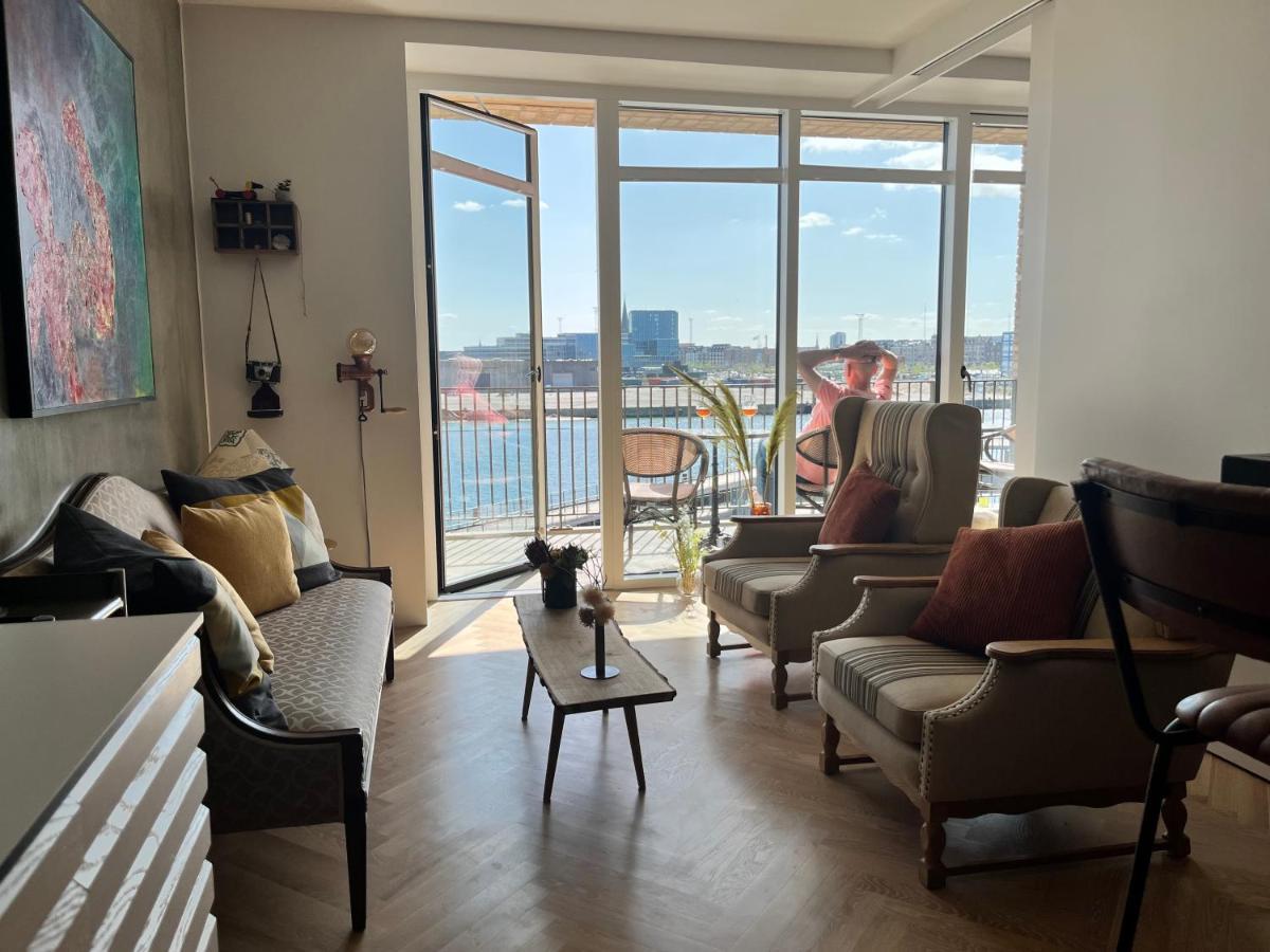 Apartment Directly To Seafront Of Bassin 7 With Big Balcony And Free Parking Aarhus Exterior foto